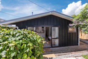 Sunlit Abode - Leigh Holiday Home